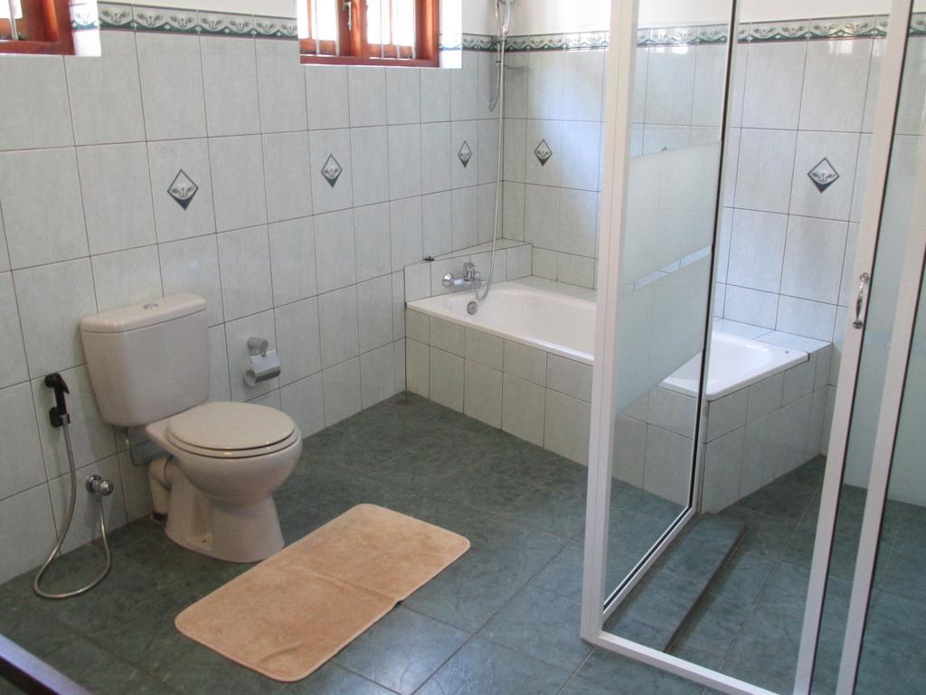 Surf Villa Hikkaduwa Extérieur photo