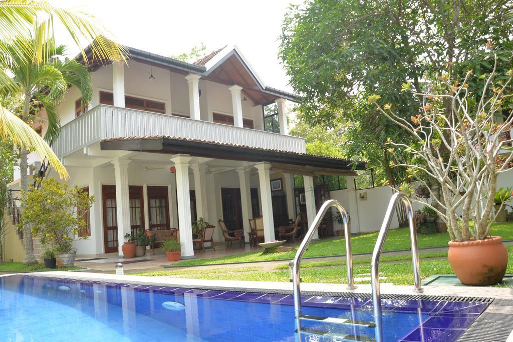 Surf Villa Hikkaduwa Extérieur photo
