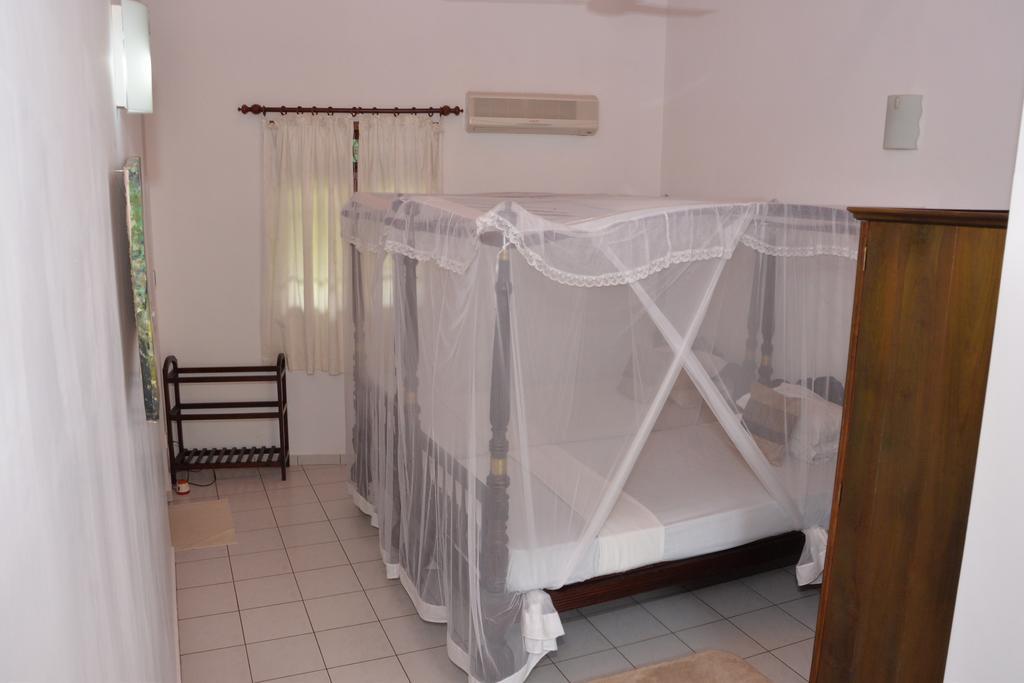Surf Villa Hikkaduwa Extérieur photo