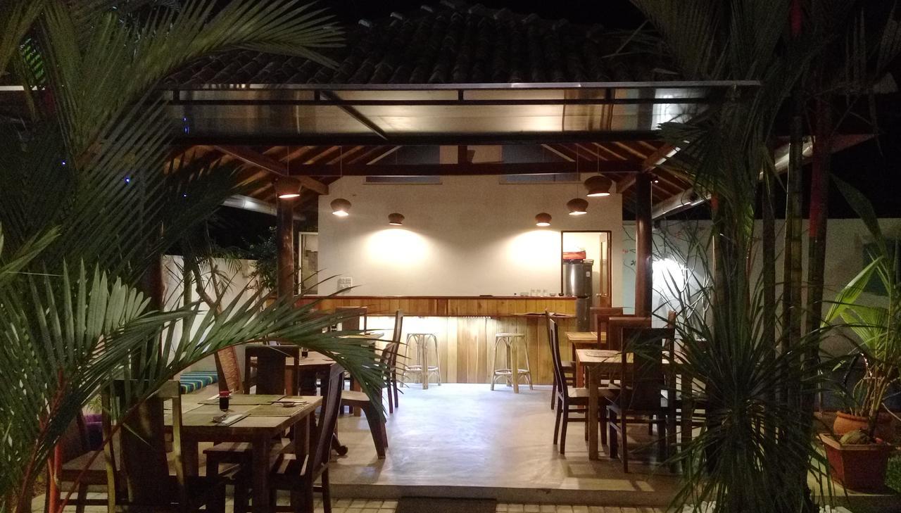 Surf Villa Hikkaduwa Extérieur photo