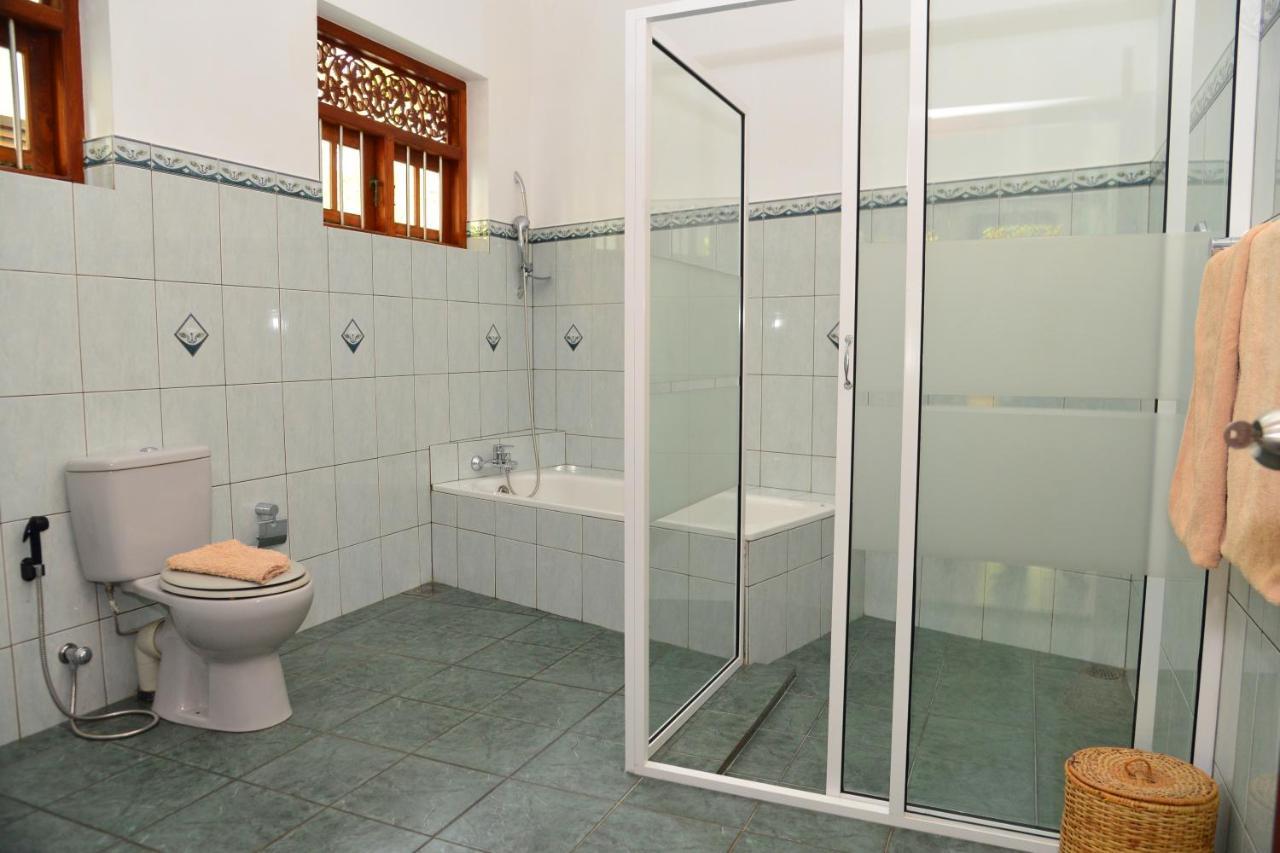 Surf Villa Hikkaduwa Extérieur photo