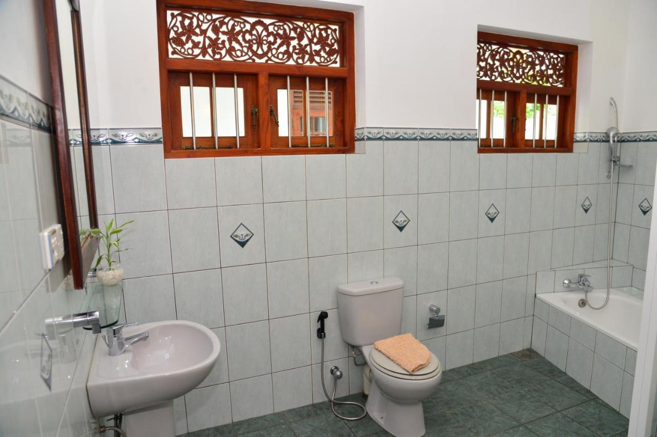 Surf Villa Hikkaduwa Extérieur photo