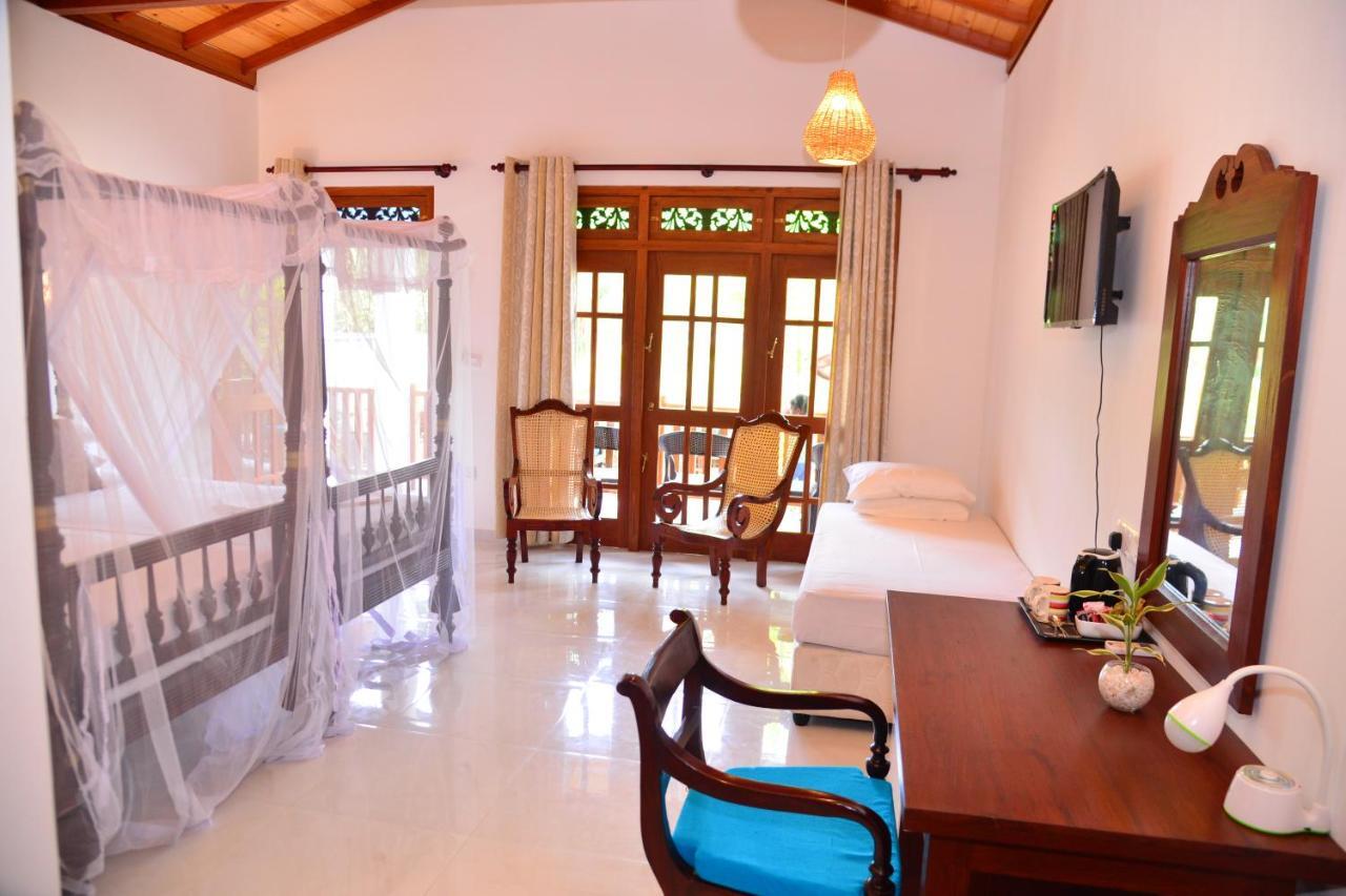 Surf Villa Hikkaduwa Extérieur photo